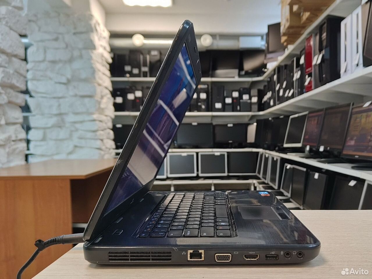 Ноутбук Dell Core i3-2330M/4Gb/500Gb/HD Graphics