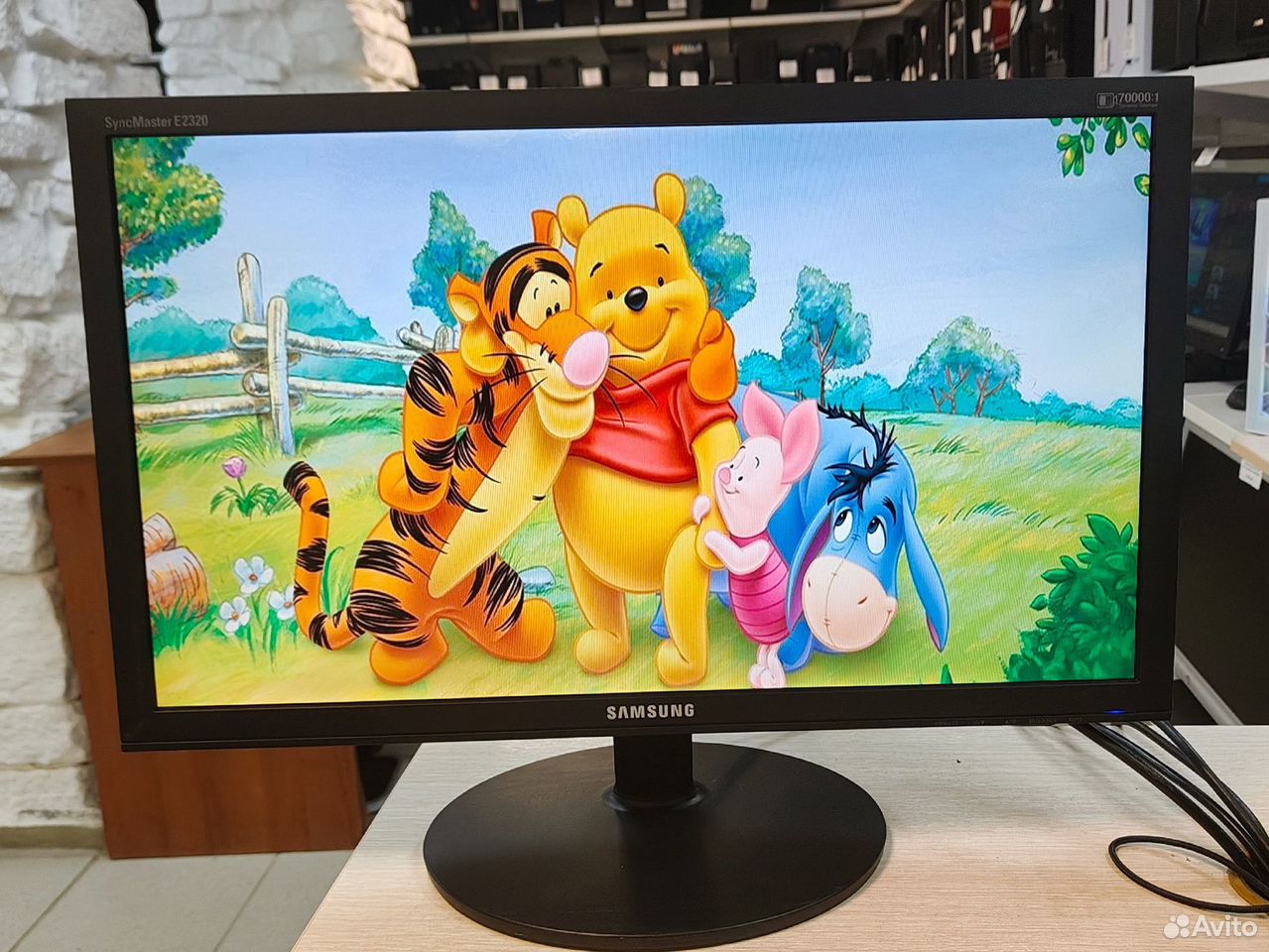 Монитор Samsung SyncMaster E2320, экран 23" дюйма
