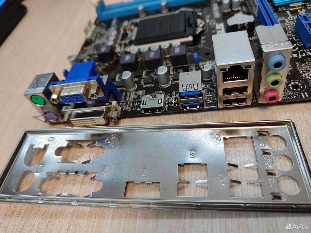 Материнская плата asus H61M-A/USB3, s1155