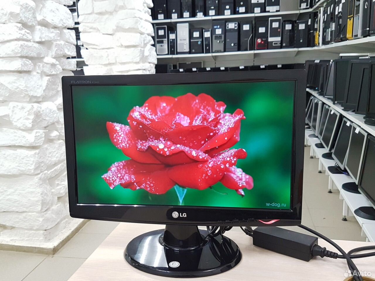 Монитор ЖК LG W1943S, экран 19" дюймов