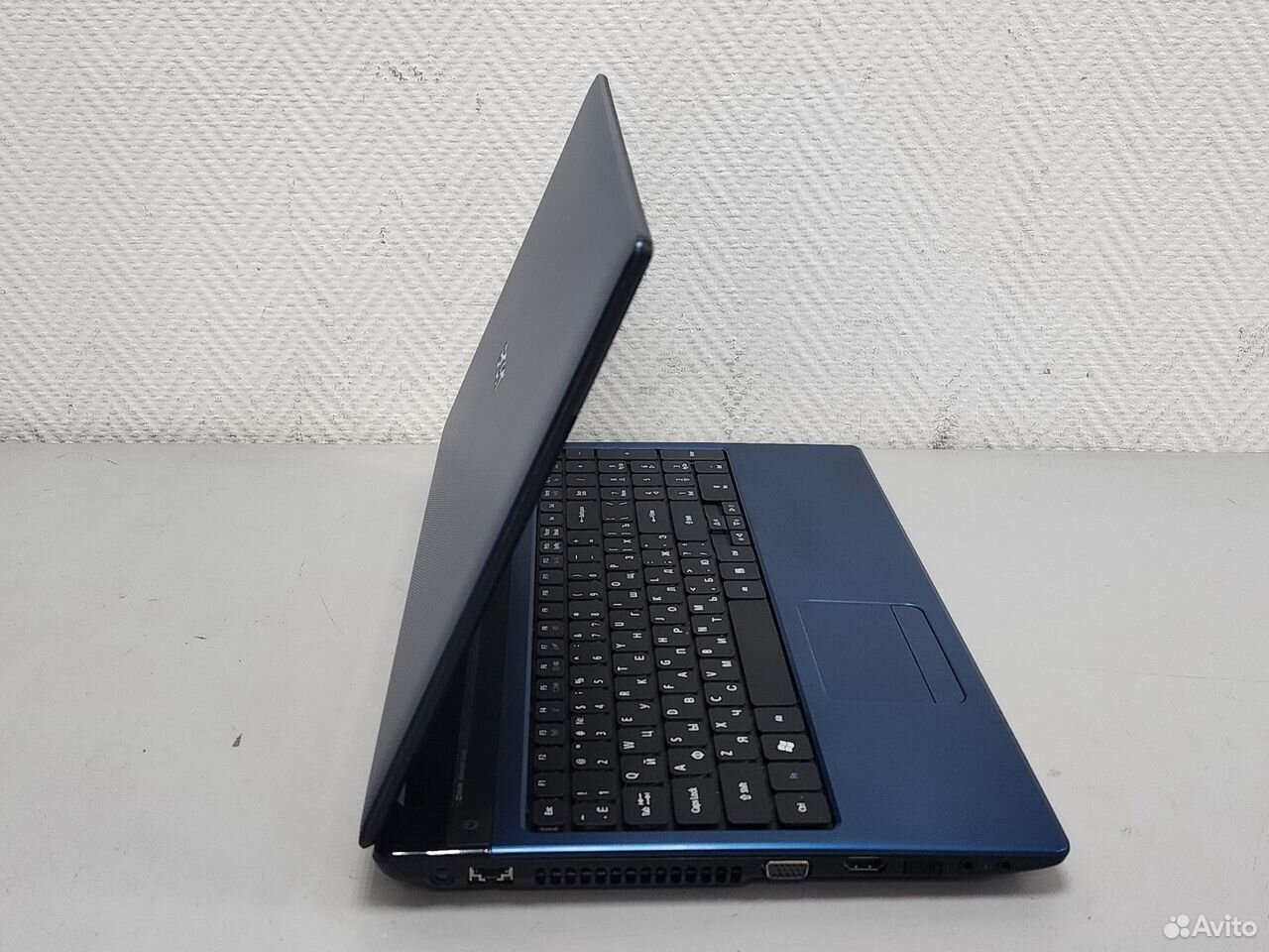 Ноутбук Core i3-2310M/4Gb/SSD 128Gb/GT 520M/15.6"