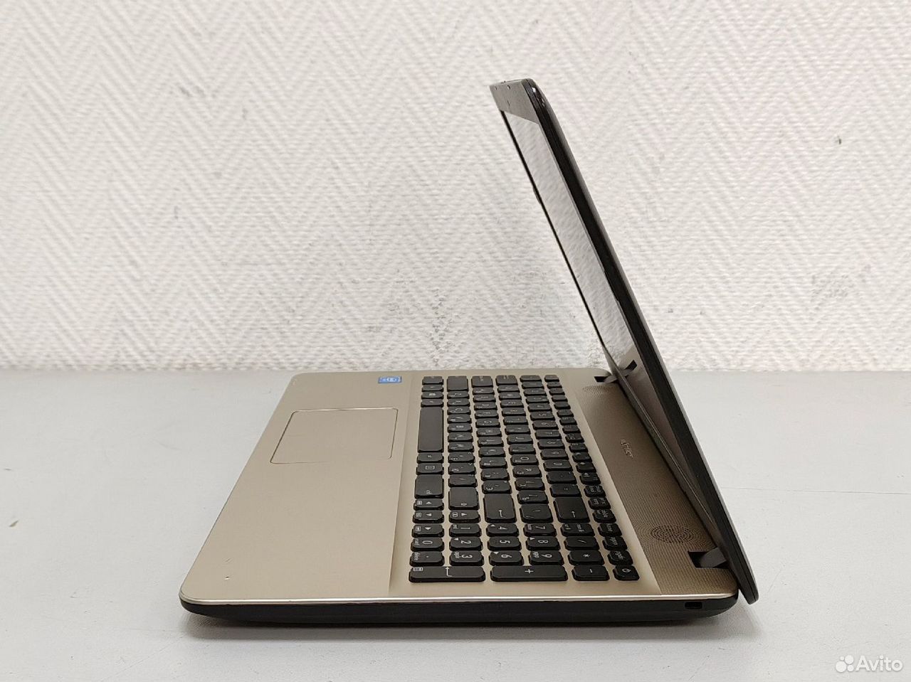 Ноутбук intel N3550/4Gb/SSD 120Gb/HD Graphics 500