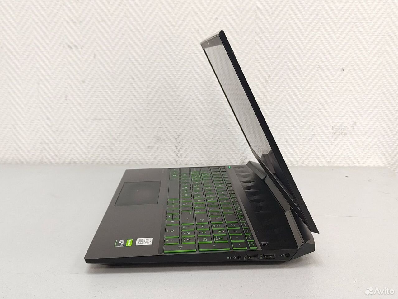 Игровой HP i5-10300H/8Gb/SSD 256Gb/GTX 1650Ti/15.6