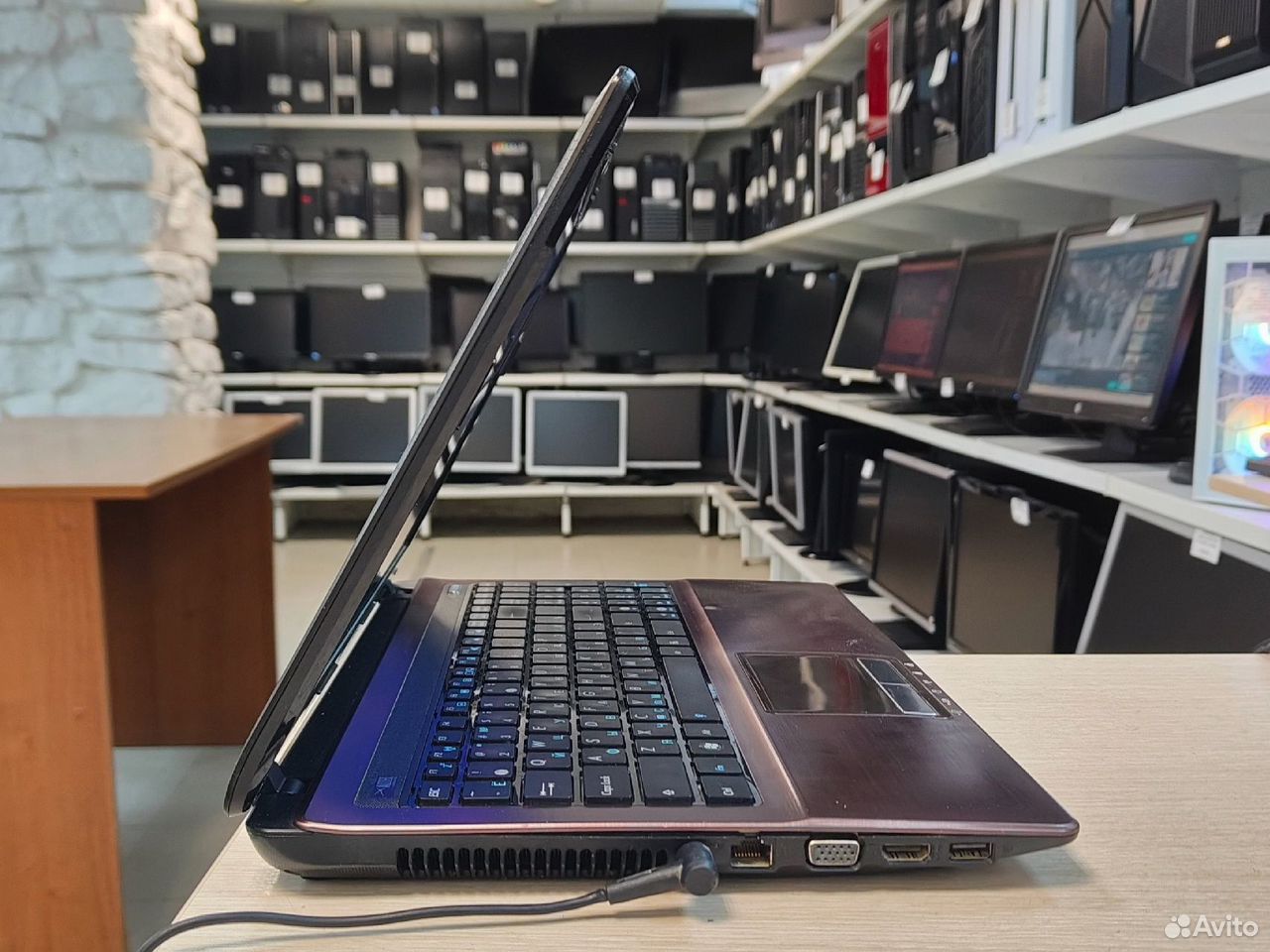 Ноутбук asus i5-2410M/4Gb/SSD 120Gb/GT 520M/15.6"